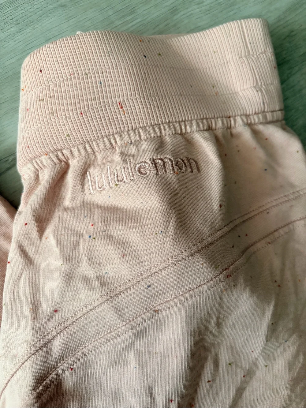 LULULEMON LA WARM DOWN Joggers- Mink Berry Confetti light blush- RARE